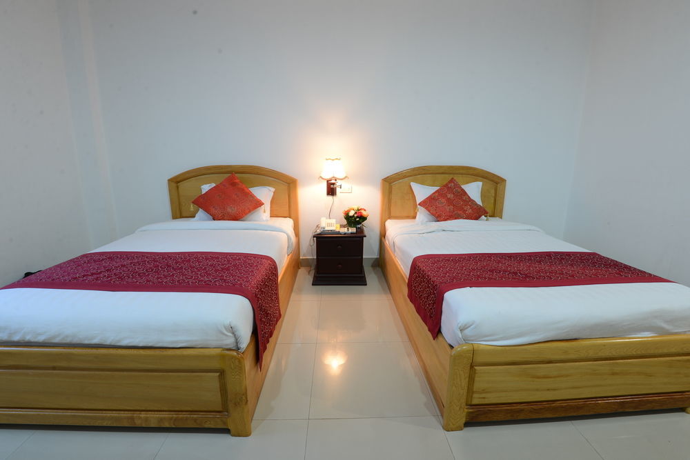 Douangpraseuth Hotel Vientiane Exterior foto
